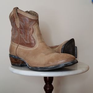 ARIAT Billie Cowboy Ankle Boots Tan Size 8